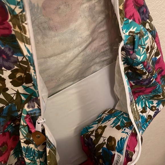 Gitano please check all picture of condition - Picture 15 of 16